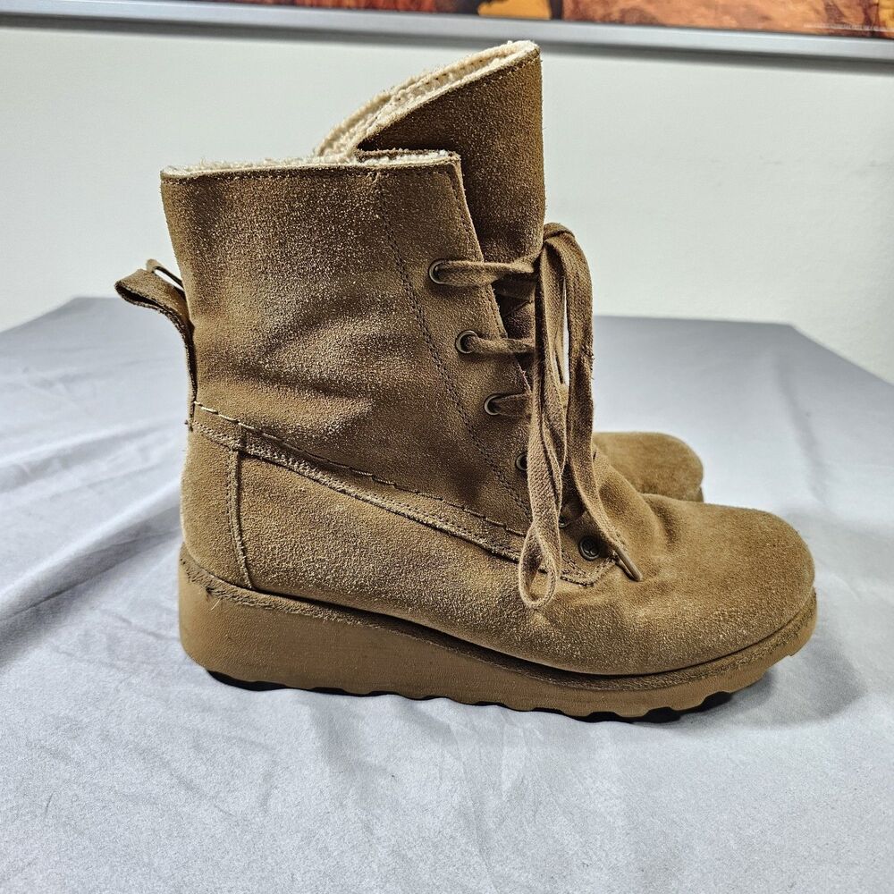 Bearpaw Krista Womens Brown Cow Suede Ankle Boots Sheepskin Lined Wedge Bootie 8